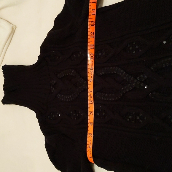 Sequined Sweater - Picture 9 of 9